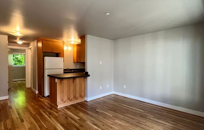 Division Apartments by Star Metro