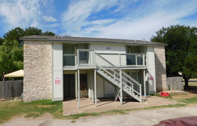 Bezdeka Properties1 (2205 Leah Cv)