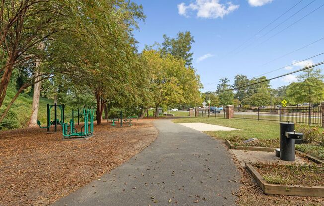 1 bed, 1 bath, 640 sqft, $1,075, Unit 1000F