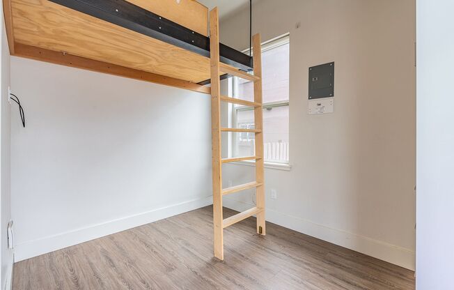 Studio, 1 bath, $799