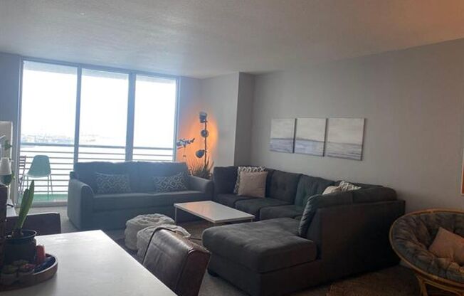 325 S Biscayne Boulevard Blvd # 1220 (B26015229)
