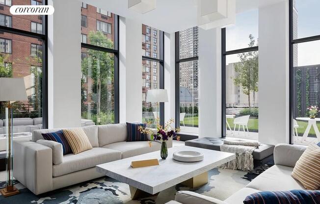 1 bed, 1 bath, 777 sqft, $7,800, Unit 9E