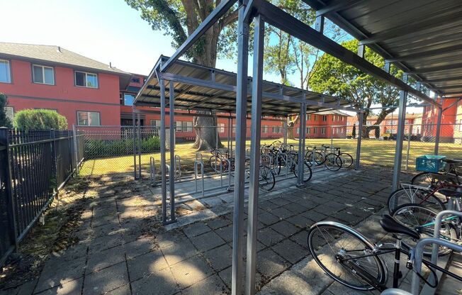 1 bed, 1 bath, $1,545, Unit 39