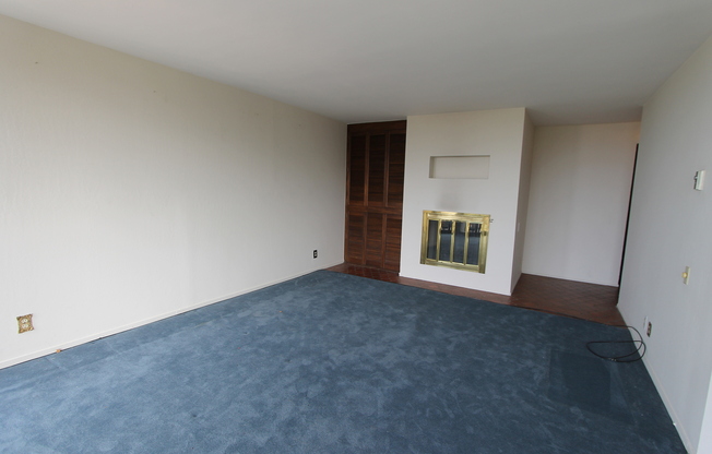 2 beds, 2 baths, $4,200, Unit UNIT C