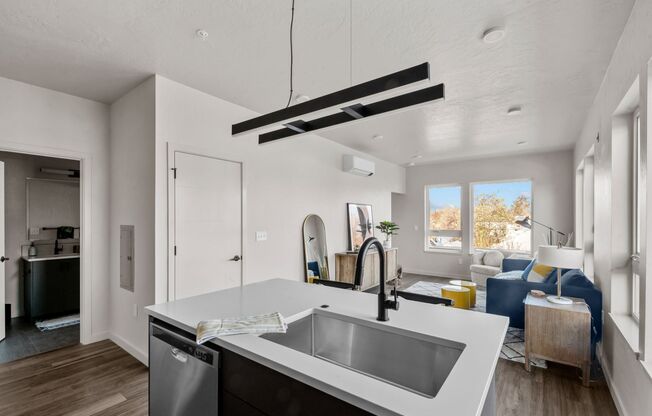 1 bed, 1 bath, 673 sqft, $1,649, Unit 105