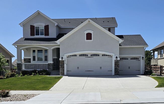 $4375 - 5BR/4BA Beautiful Dog Friendly Home in the Flying Horse Palermo Community