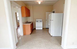 1 bed, 1 bath, 600 sqft, $799, Unit Unit 2