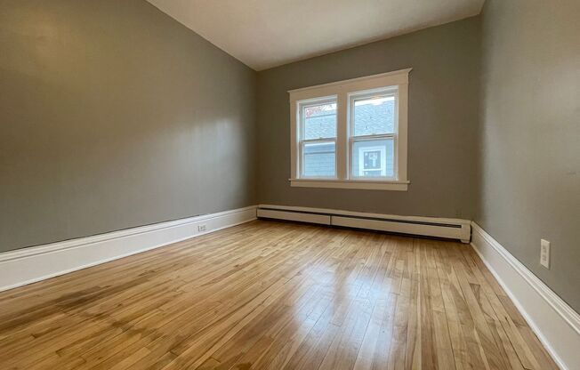 1657 Minnehaha Ave E