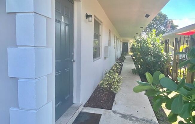220 Sw 8Th St