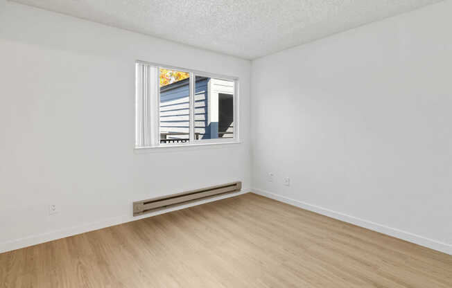 Southwood Apartments - Bedroom