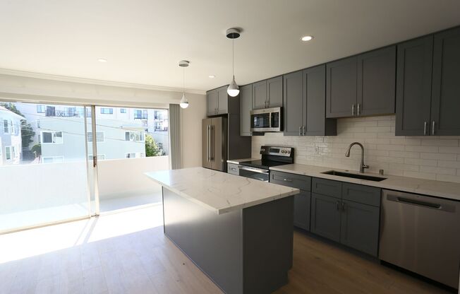 3 beds, 2 baths, $3,300, Unit #201
