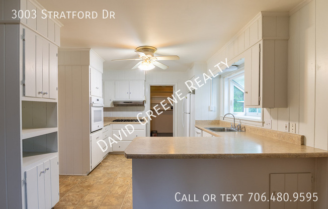 3003 STRATFORD DR