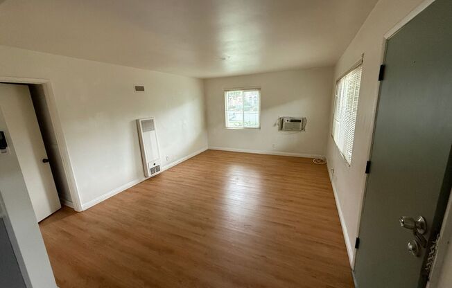 Vinh Hue Trieu - R32