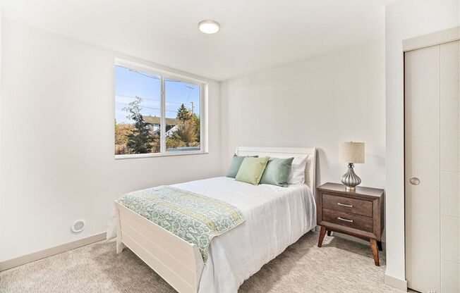 3bd/2.25ba Seattle Townhome