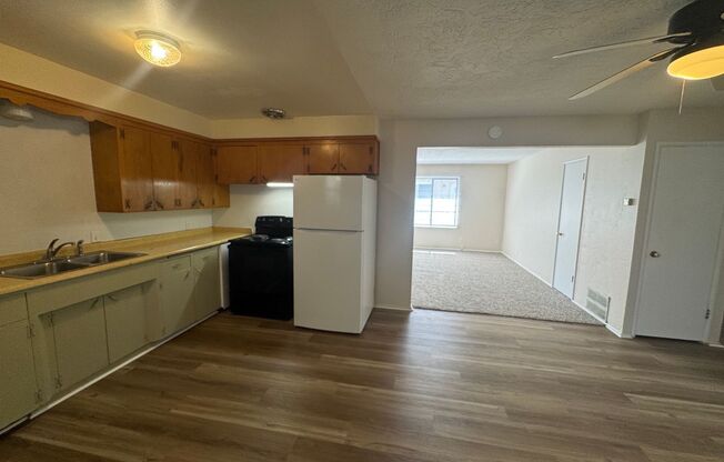 6937-3t - 357-367 Bessie St.