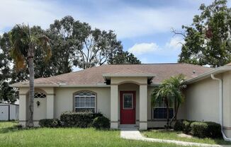 3 Bedroom Home Close to Everything!