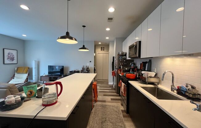 713 N Milwaukee