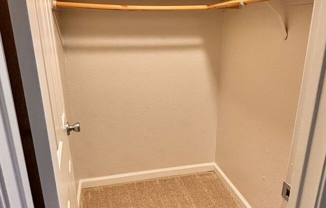 1 bed, 1 bath, $1,325, Unit 56