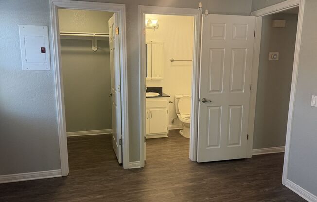 2 beds, 2 baths, 967 sqft, $2,910, Unit 301