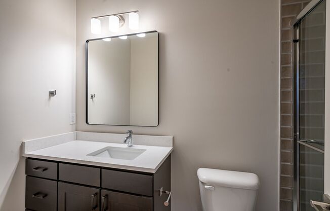 2 beds, 1 bath, $1,584, Unit 875 Michigan Ave Apt. 106