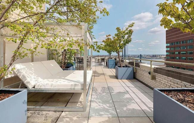 Studio, 1 bath, 499 sqft, $3,500, Unit 711