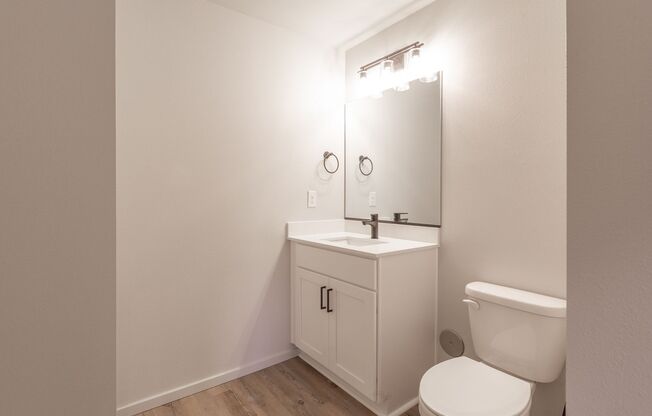 2 beds, 1.5 baths, 921 sqft, $1,795, Unit 103