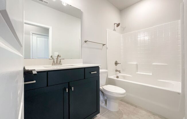 3 beds, 2.5 baths, $2,800