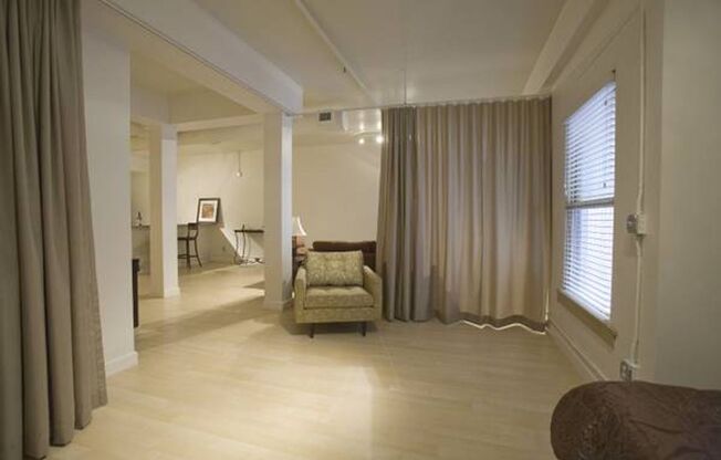 1 bed, 1 bath, 1,033 sqft, $2,524, Unit 1023-308