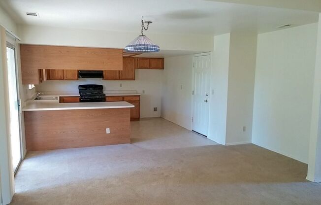 3 beds, 2 baths, $1,920