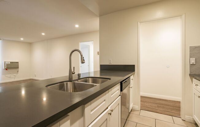 2 beds, 2 baths, 979 sqft, $3,500, Unit 107