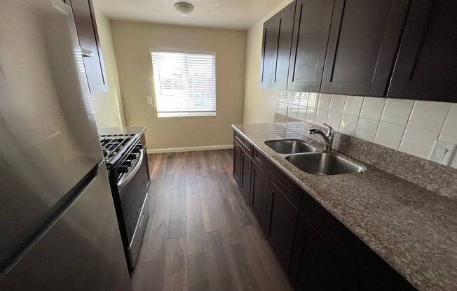 2 beds, 1 bath, 900 sqft, $2,195, Unit 264