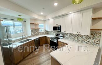 669 2 TOWNSITE DR