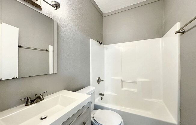 Charming One Bedroom Home In Prospect Hill