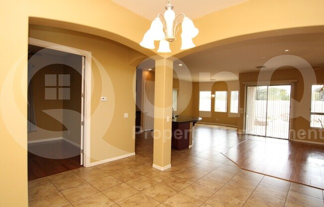 2471 E ALOE PL