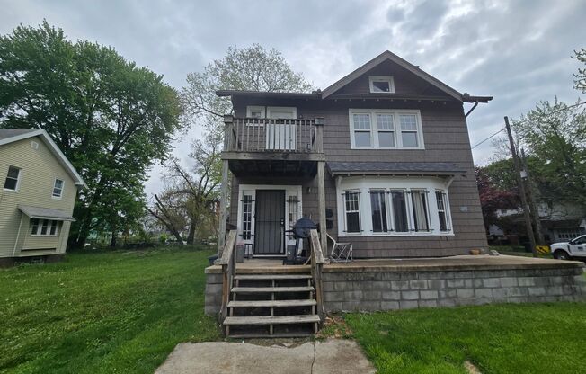 3302-3304 Parkwood
