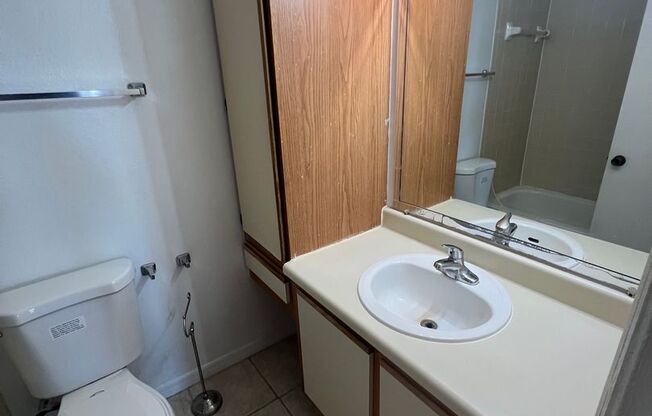 METRO WEST 2 BEDROOM 2 BATH CONDO FOR RENT (TRADEWINDS)