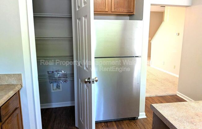 112 GRAYSTAR RD