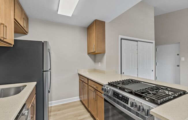 Renovated all new!! - Open Concept. Top Level Condo. Close to BWI, Ft. Meade & NSA.