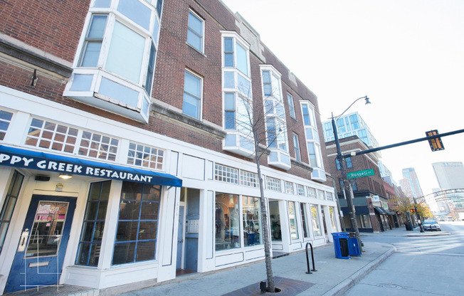 650-668 N. High Street / 10-26 E. Russell