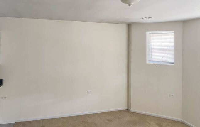 Studio, 1 bath, 515 sqft, $1,635, Unit 1022-3