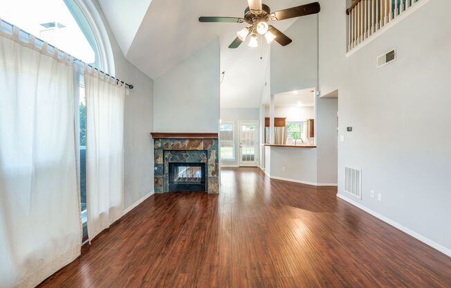 Updated 3 Bed, 3 Bath in N. Carrollton.