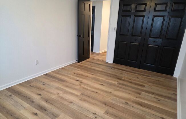 2 beds, 1 bath, 935 sqft, $1,275, Unit 332-104