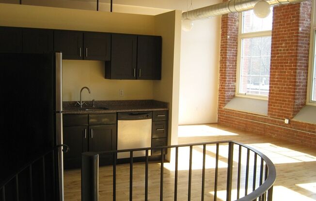 Studio, 1 bath, 1,287 sqft, $2,274, Unit 132
