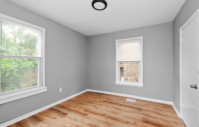 3839 - 3843 South Michigan Avenue