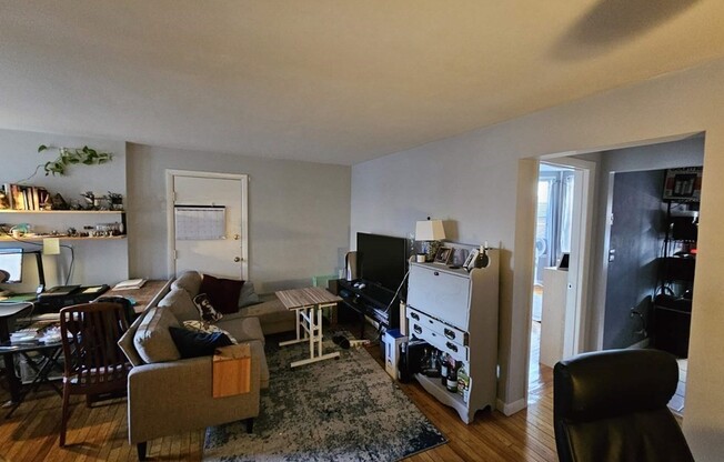 1486 COMMONWEALTH AVE