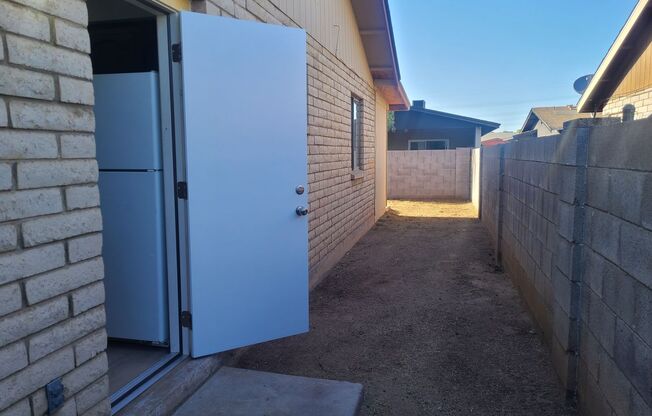 4532 E CABALLERO CIR