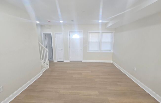 Beautiful 3 Bedroom 2.5 Bathrooms West Baltimore Town Home