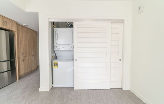 Studio, 1 bath, 395 sqft, $3,285, Unit 628