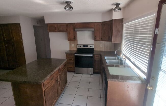 3705 Fort Hunt