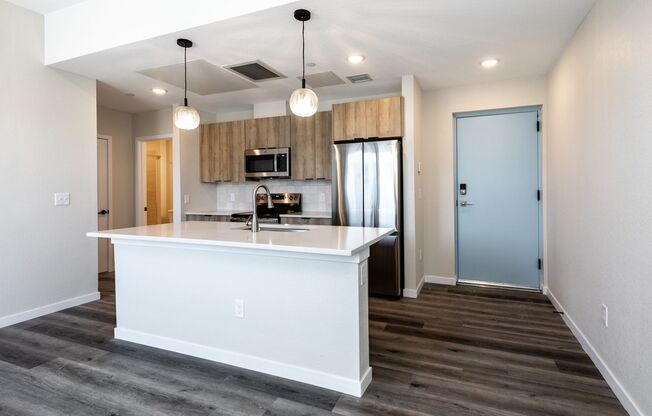 1 bed, 1 bath, 586 sqft, $1,499, Unit 820 #207